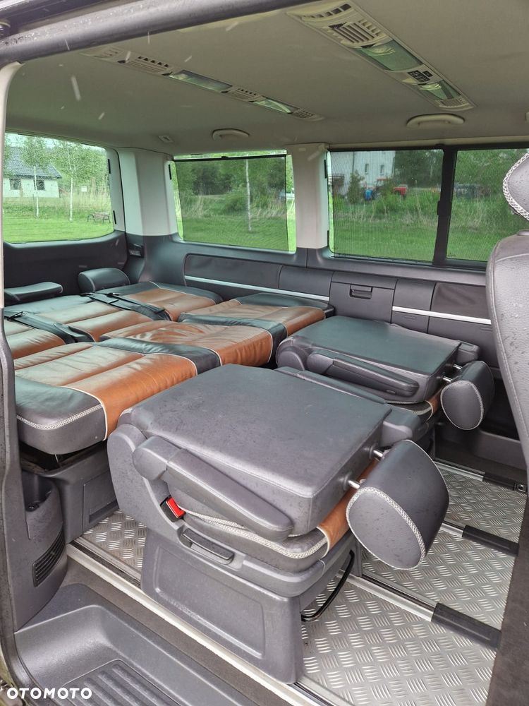 Volkswagen Multivan - 17