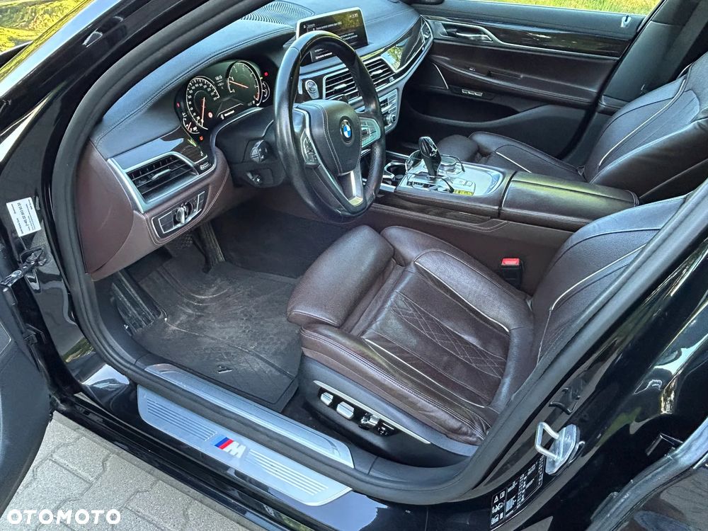 BMW Seria 7 740d xDrive - 9