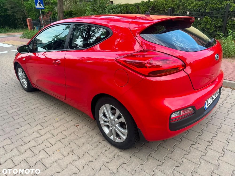 Kia ProCeed - 18