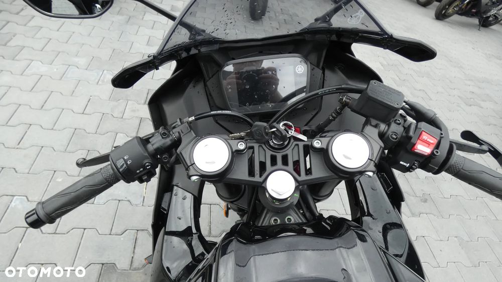 Yamaha YZF - 13