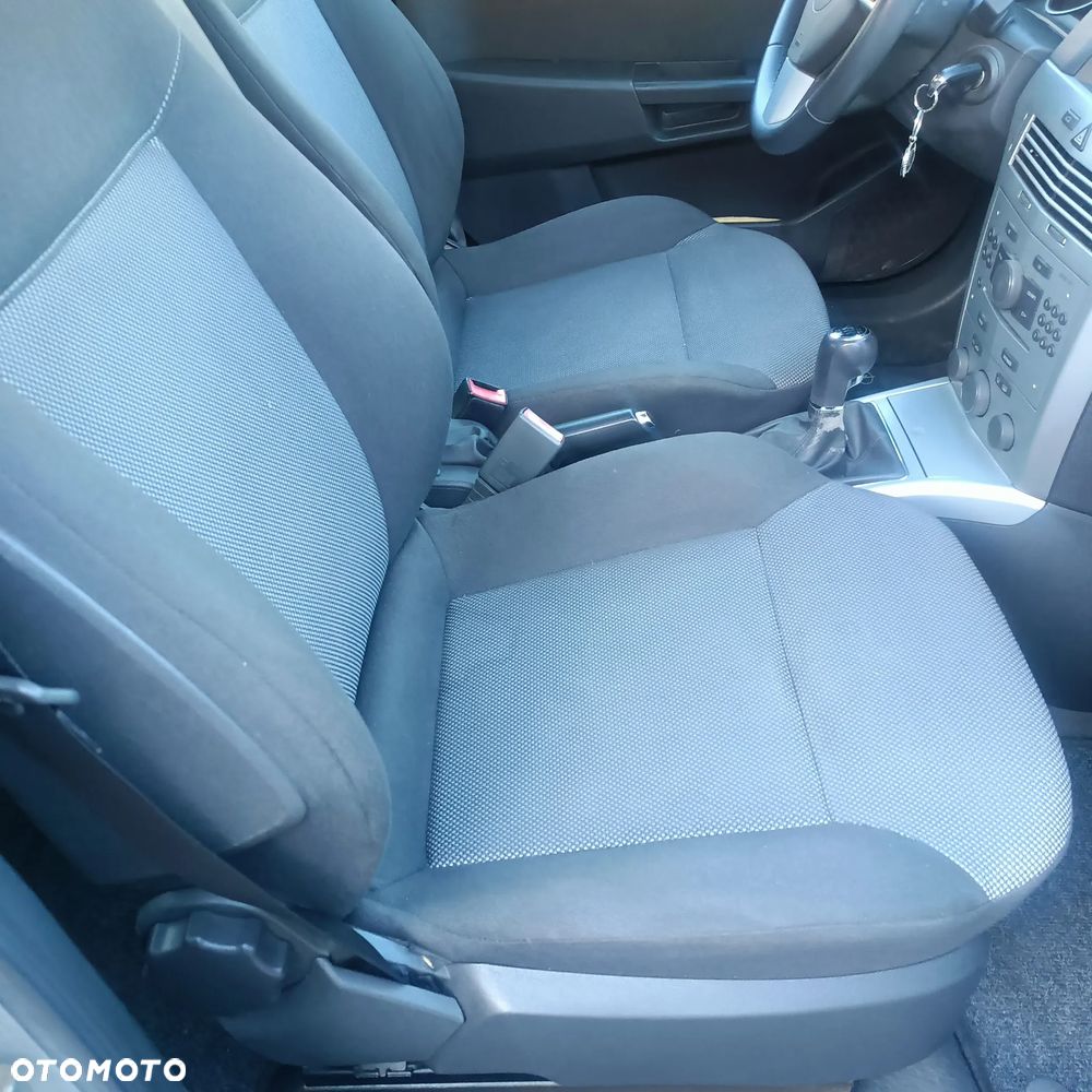 Opel Astra 1.7 CDTI Enjoy - 10