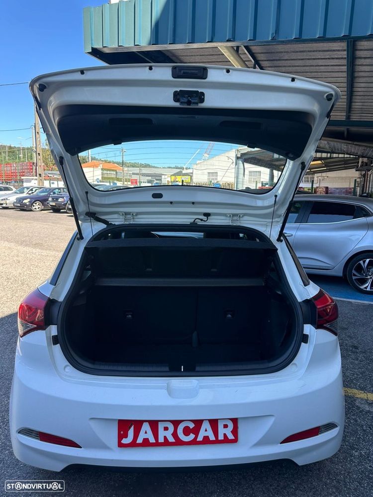Hyundai i20 1.1 CRDi Access Plus - 6