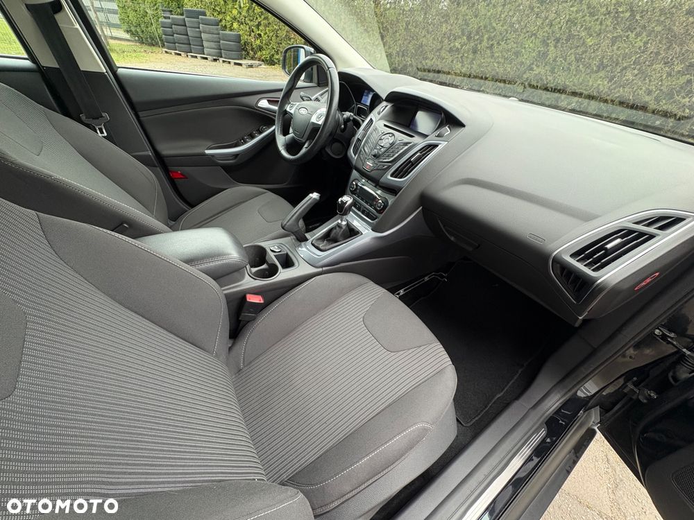 Ford Focus - 10