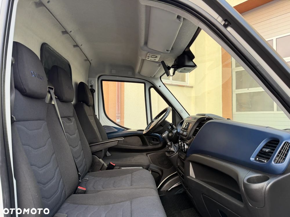 Iveco Daily L3H2 HI-MATIC - 25
