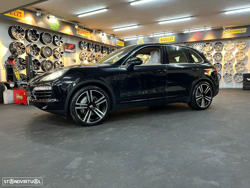 Porsche Cayenne Tiptronic - 1