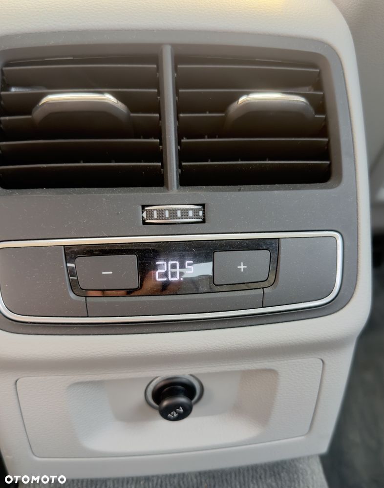 Audi A4 Limousine - 18