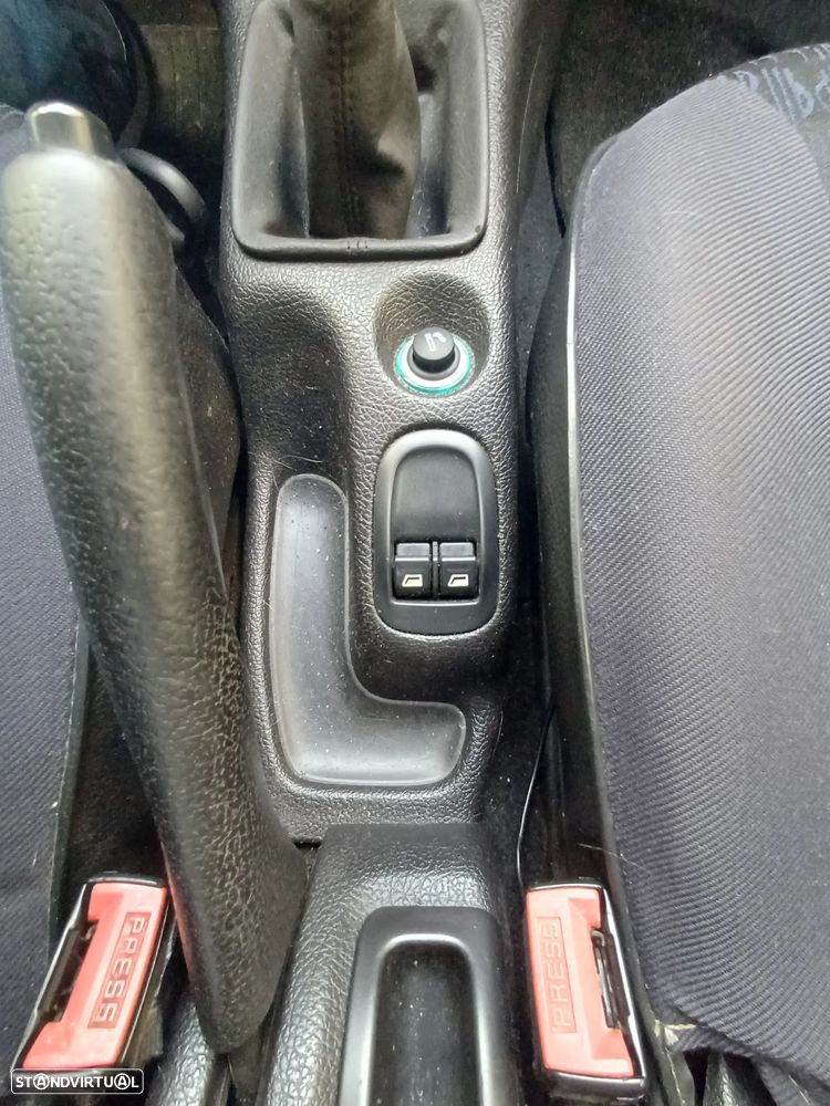 Peugeot 206 1.9 D XR Présence - 11