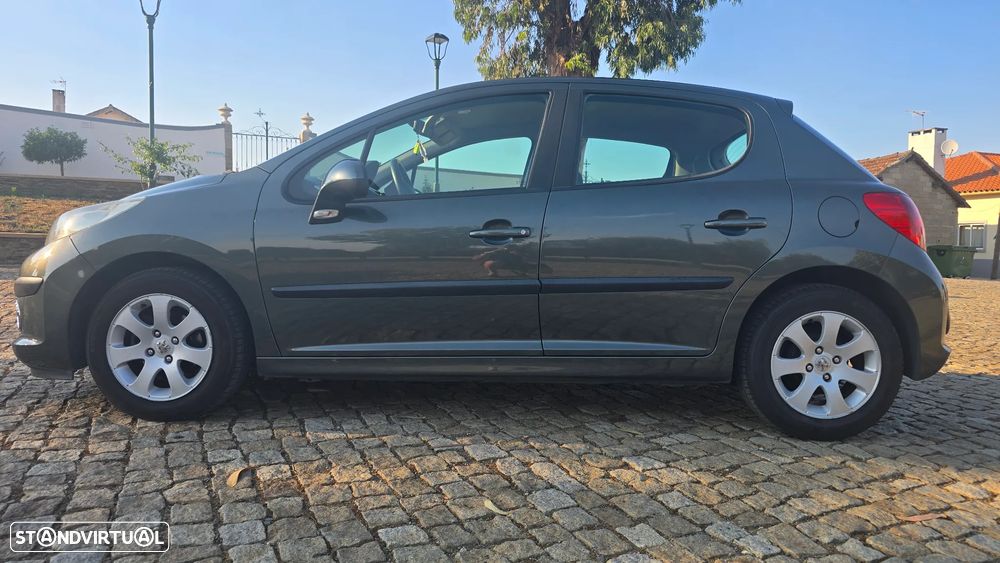 Peugeot 207 1.4 HDi Trendy - 4