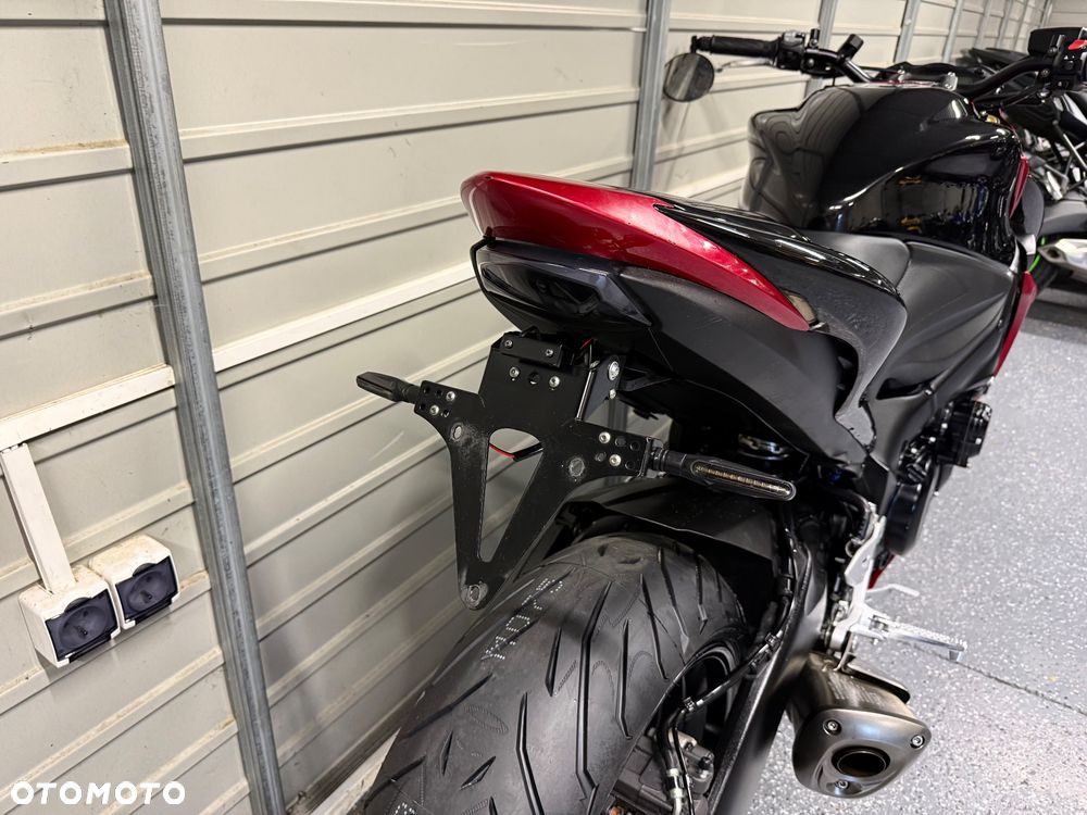 Suzuki GSX - 4