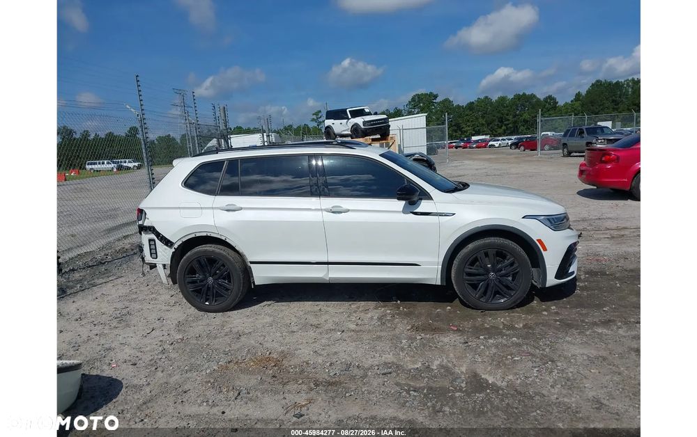 Volkswagen Tiguan - 10