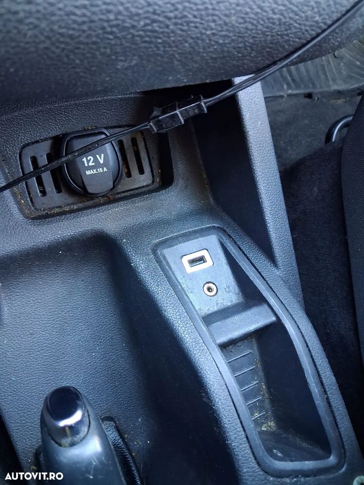 Ford C-Max 1.5 TDCi Titanium - 8