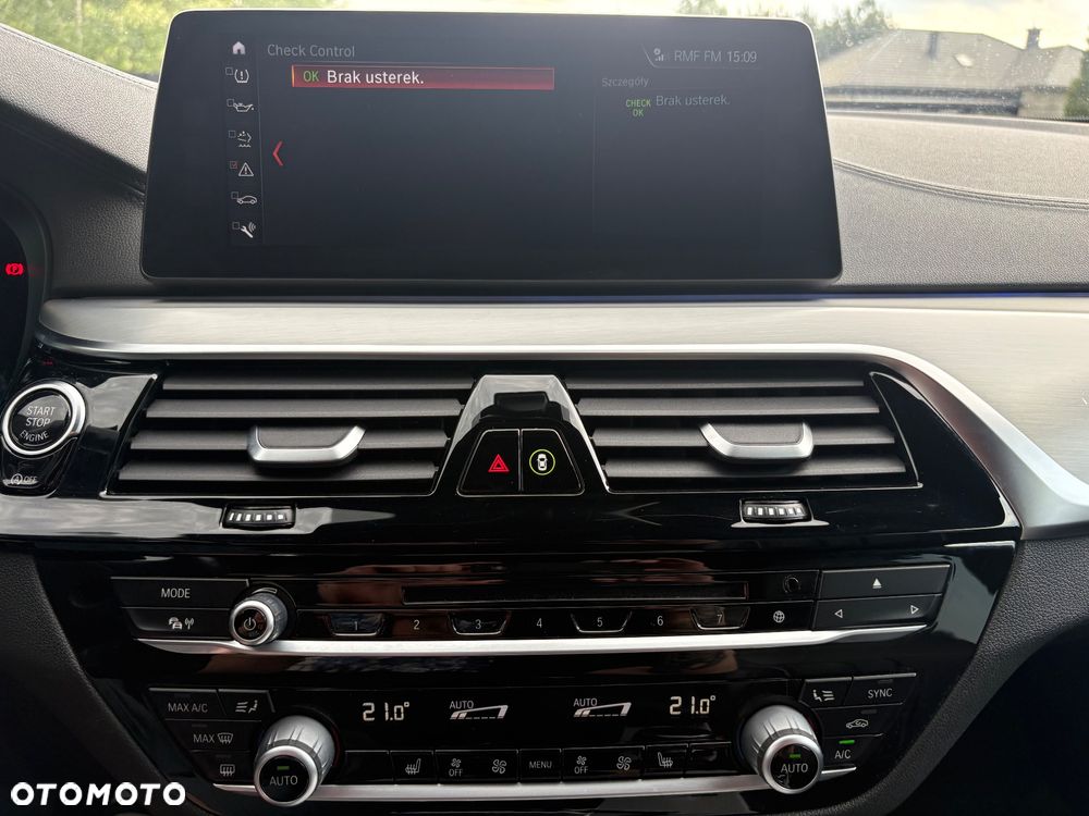 BMW Seria 5 520d Luxury Line - 21
