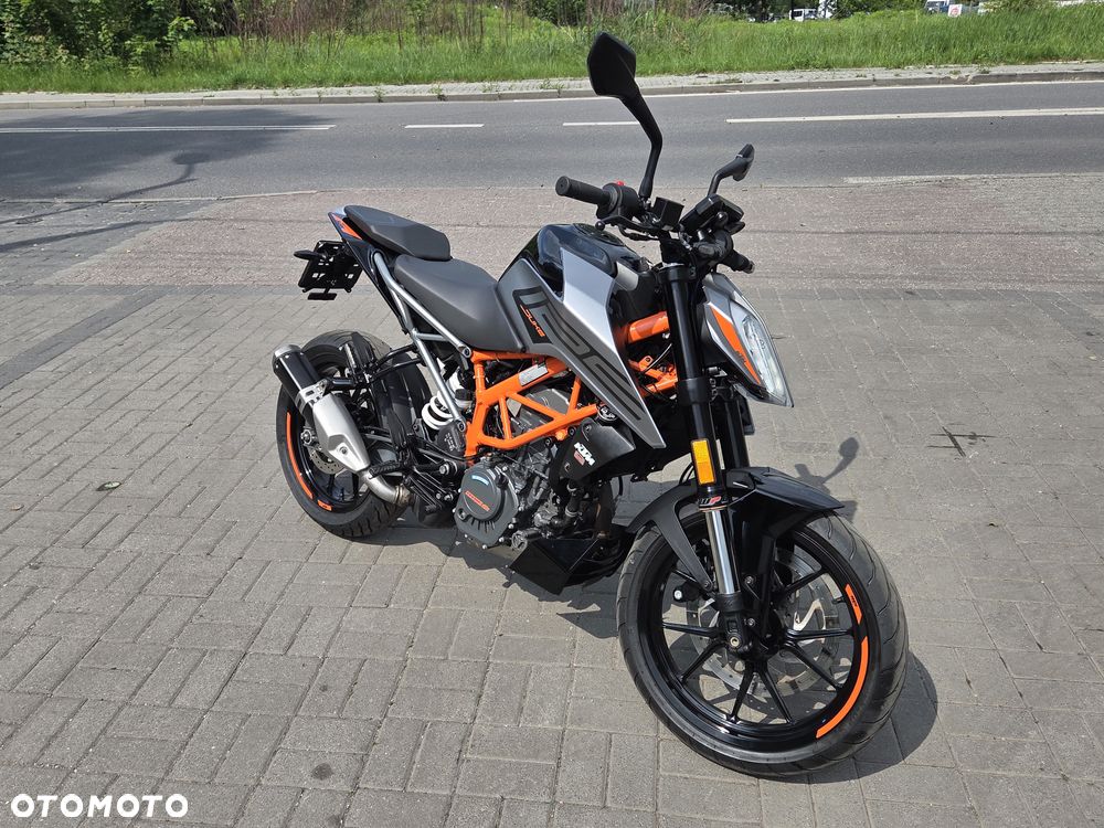 KTM Duke - 17