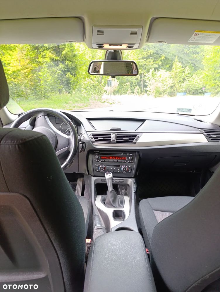 BMW X1 xDrive18d - 11