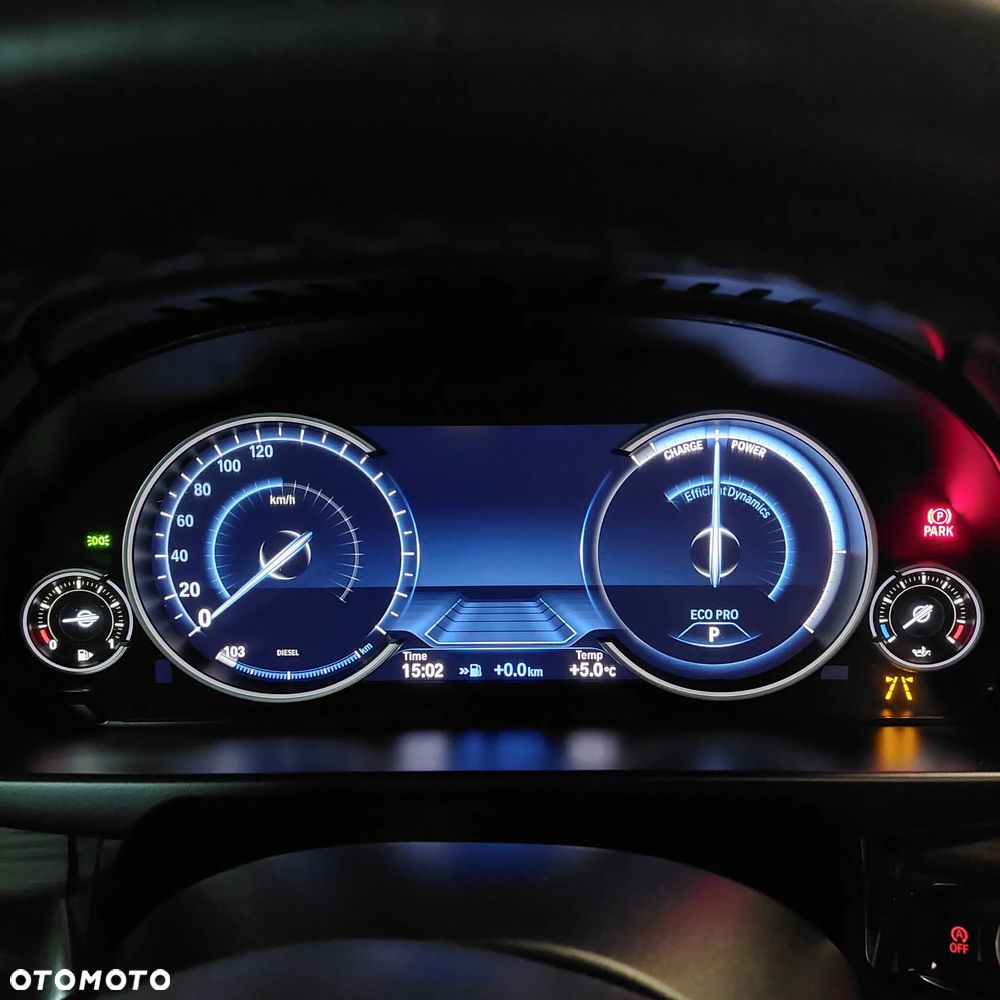 BMW X5 xDrive25d - 37