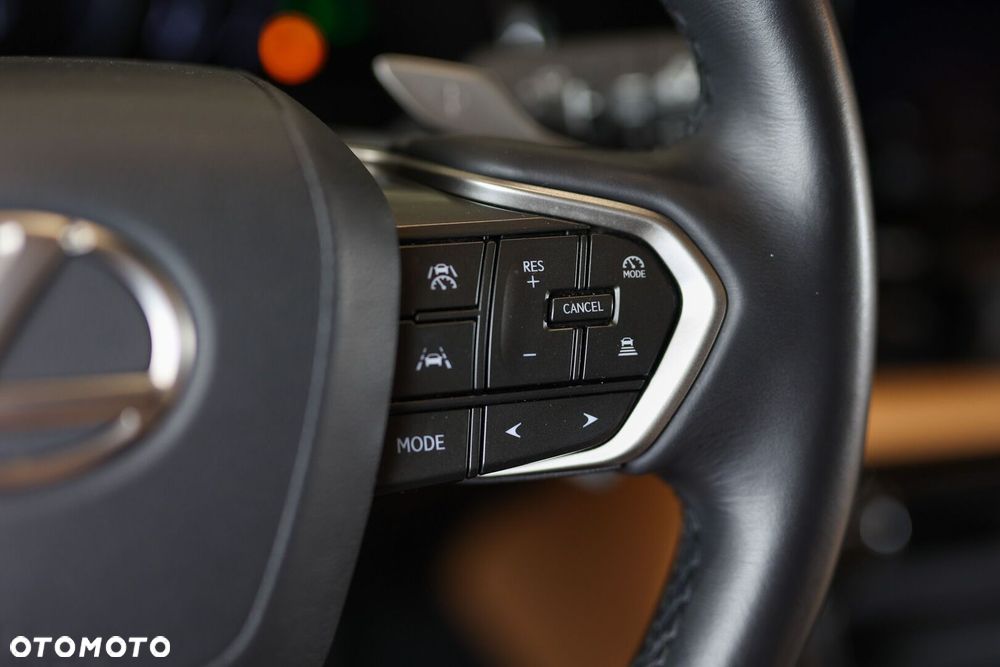 Lexus NX 350h Prestige 2WD - 32