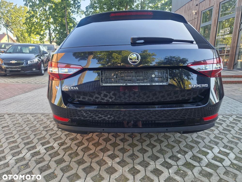 Skoda Superb Combi 1.6 TDI GreenLine - 15