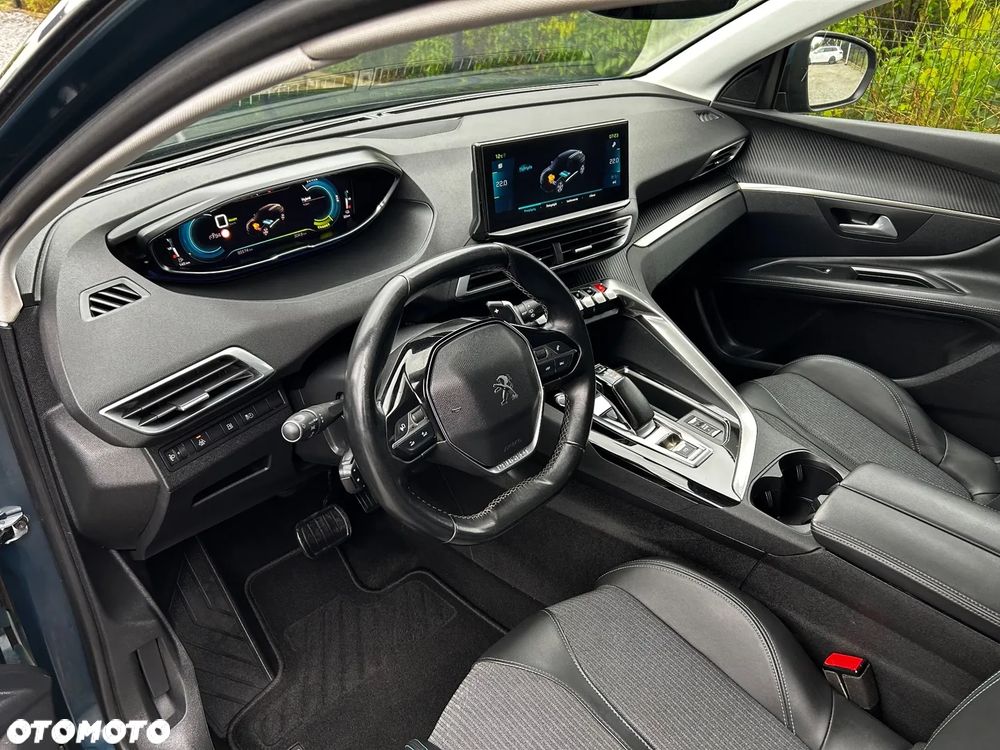 Peugeot 3008 225 e-EAT8 Allure - 22