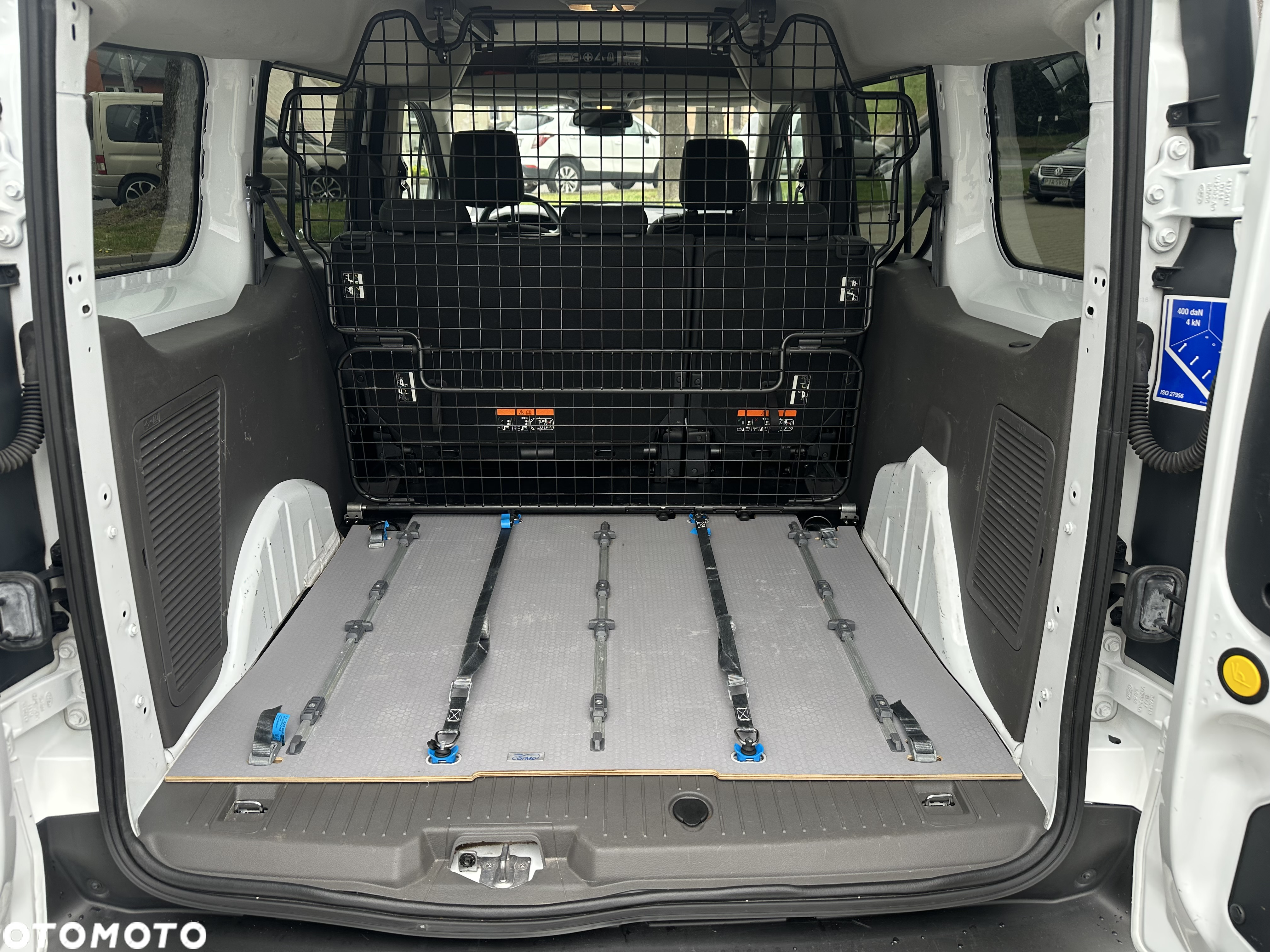 Ford Transit Connect - 19