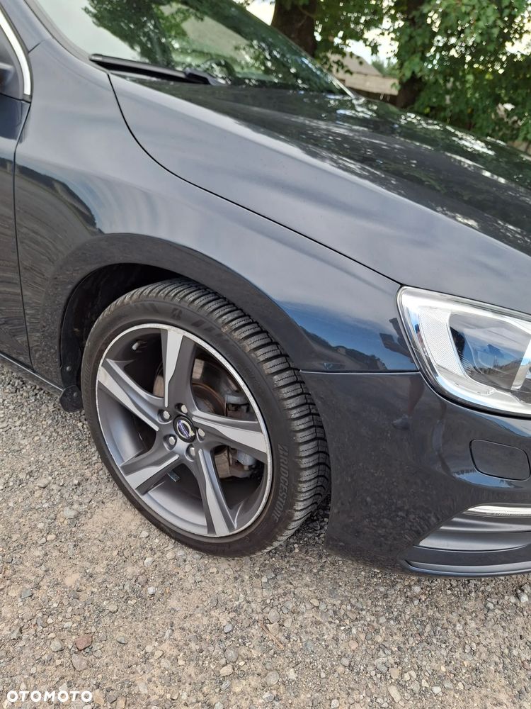 Volvo V60 D2 R-Design - 15