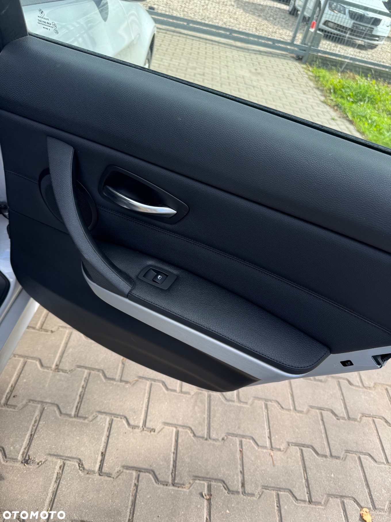 BMW Seria 3 320d DPF Touring - 23