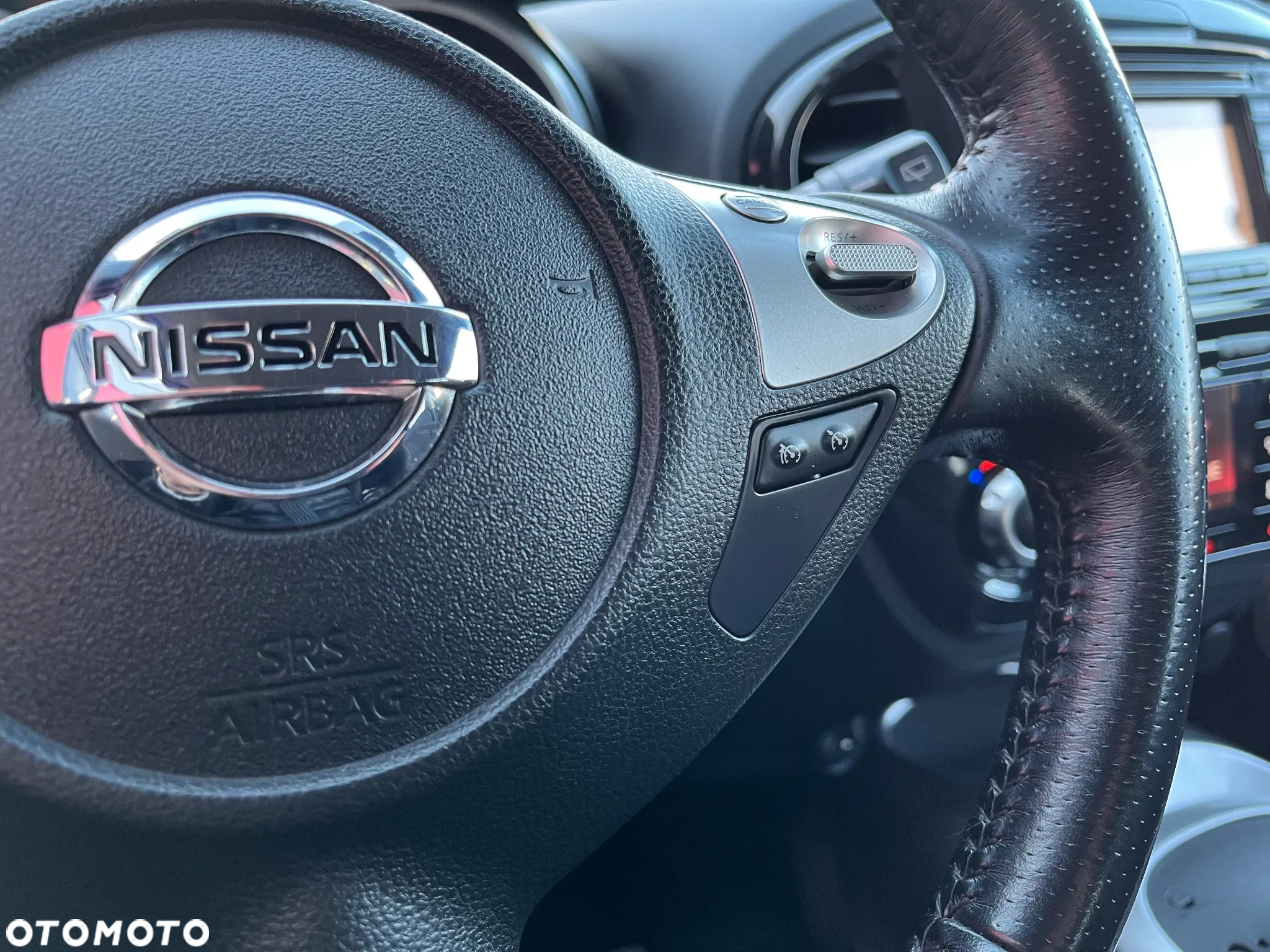 Nissan Juke 1.6 T Tekna 4x4 - 17