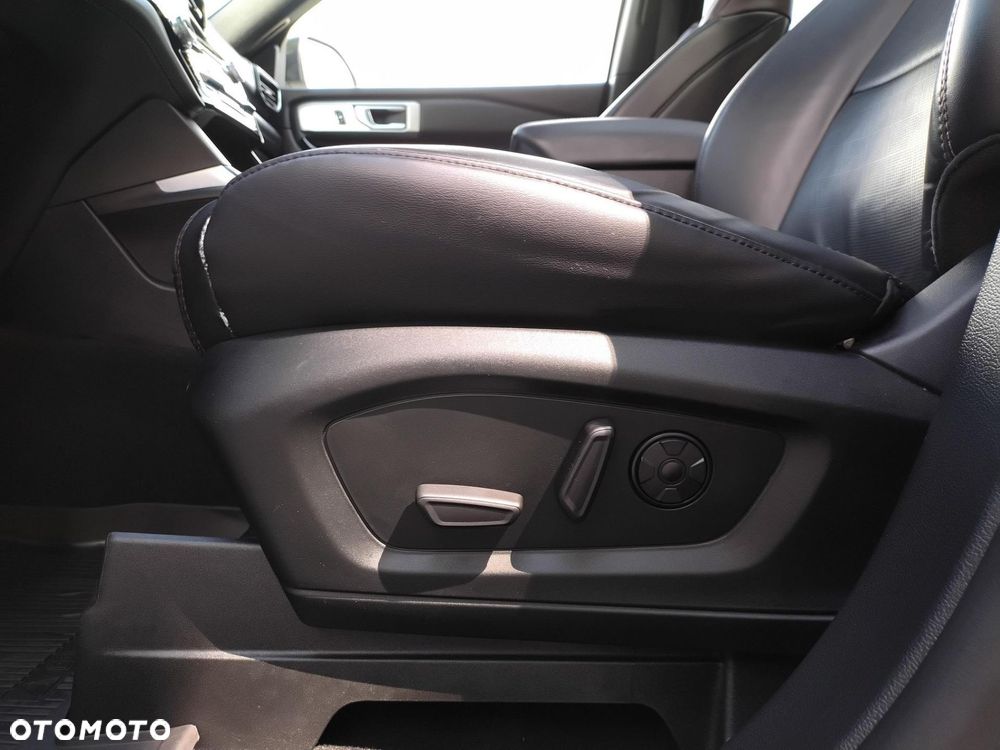Ford Explorer 3.0 EcoBoost PHEV 4WD Platinum - 28