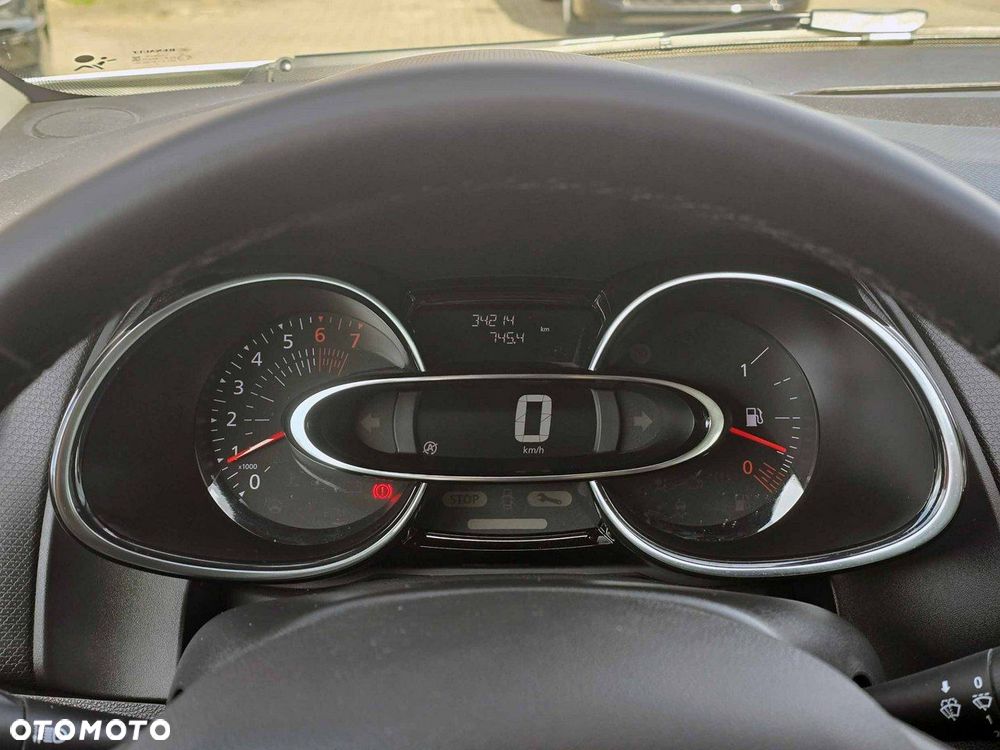 Renault Clio - 5