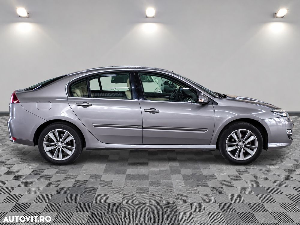 Renault Laguna dCi 110 FAP EDC Paris - 9