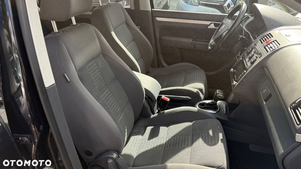 Volkswagen Touran 1.4 TSI DSG Highline - 12