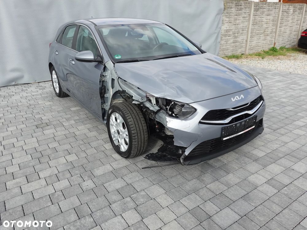 Kia Ceed 1.5 T-GDI OPF Vision - 12
