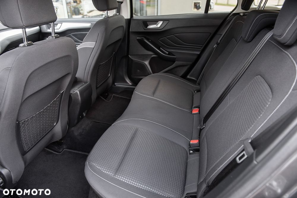 Ford Focus - 26