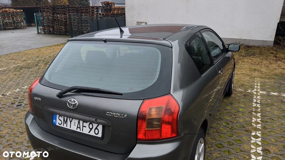 Toyota Corolla - 3