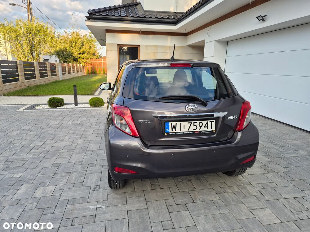 Toyota Yaris 1.4 D-4D Active - 12