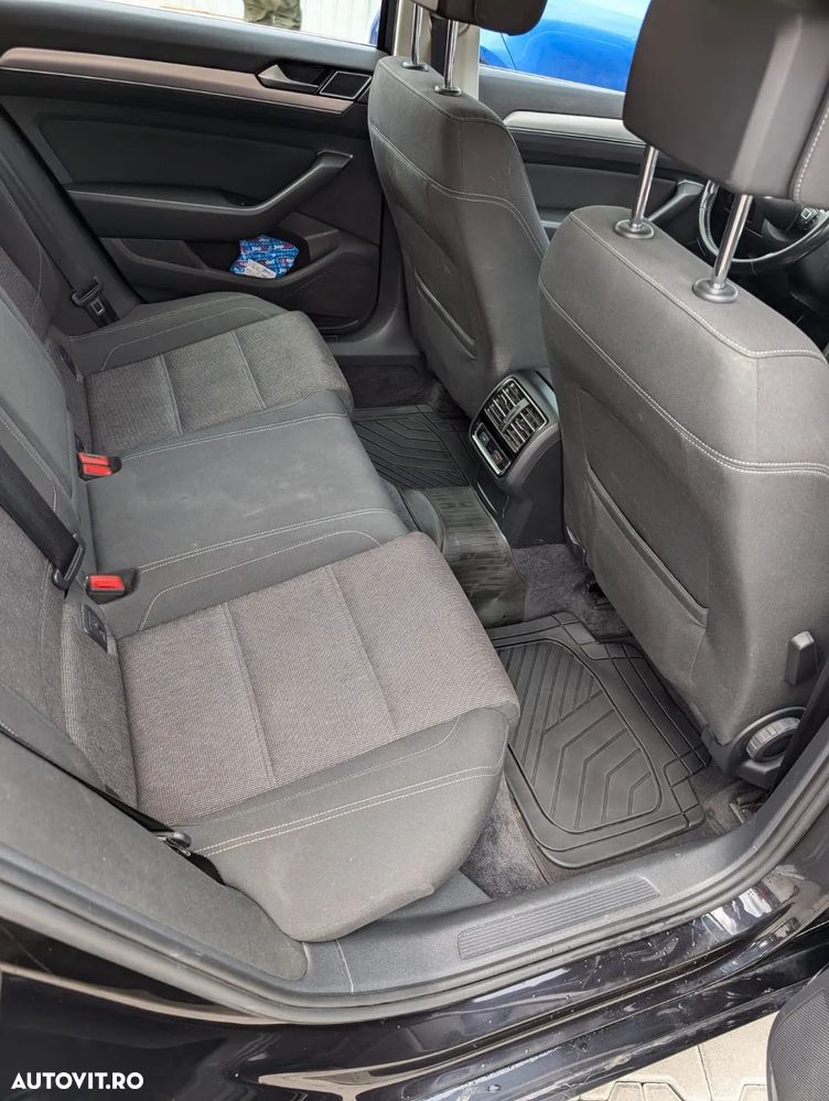 Volkswagen Passat Variant 2.0 TDI DSG (BlueMotion Technology) Highline - 13