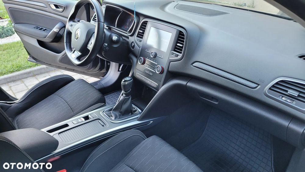 Renault Megane 1.3 TCe FAP Limited - 10
