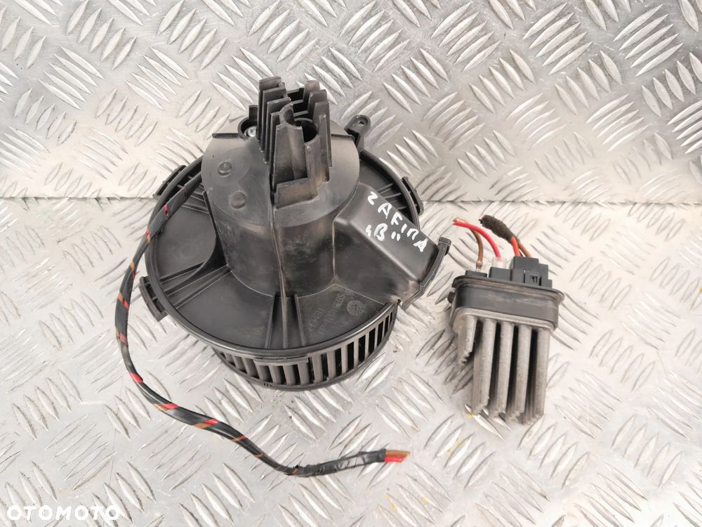 Dmuchawa wentylator nawiewów rezystor OPEL Zafira B 05-14r. Behr D8087 - 1