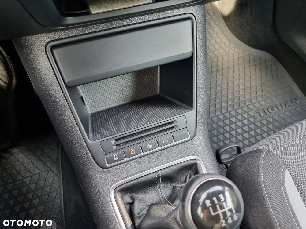 Volkswagen Tiguan 2.0 TDI 4Mot Perfectline R-Style - 19