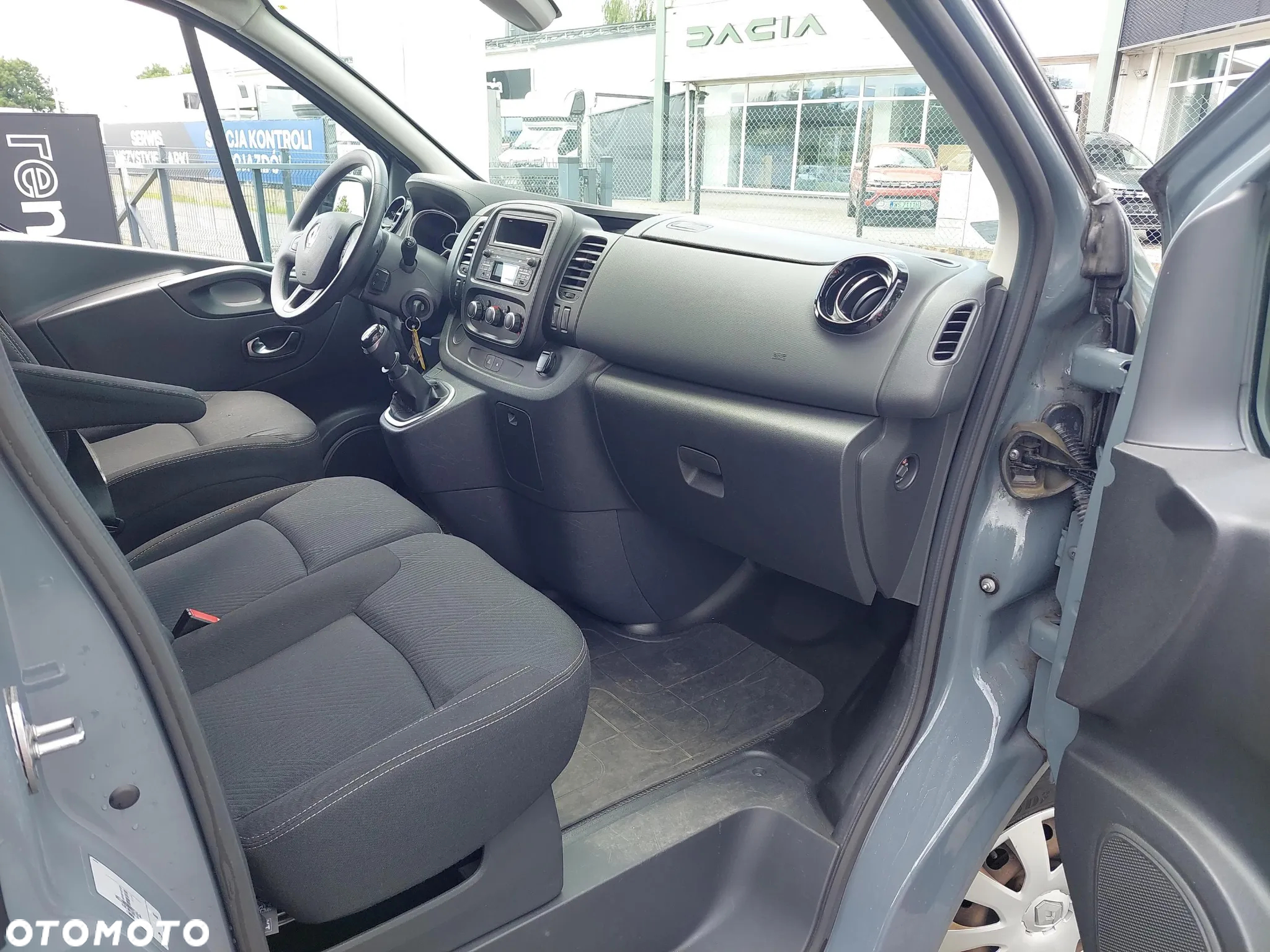 Renault Trafic - 12