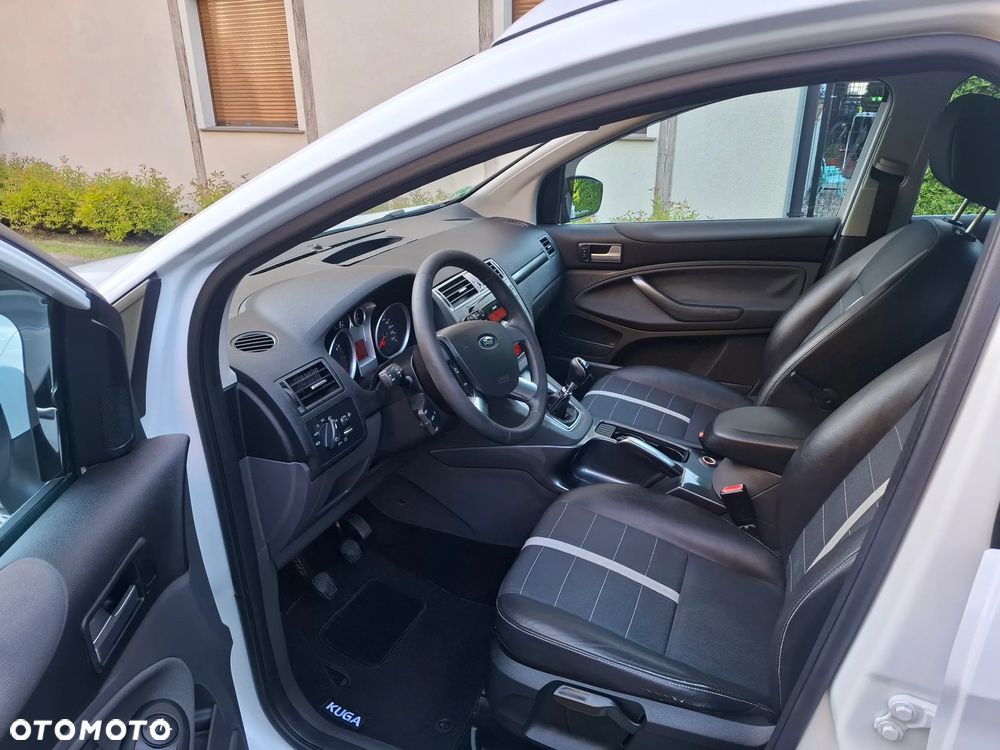 Ford Kuga 2.5 4x4 Trend - 20