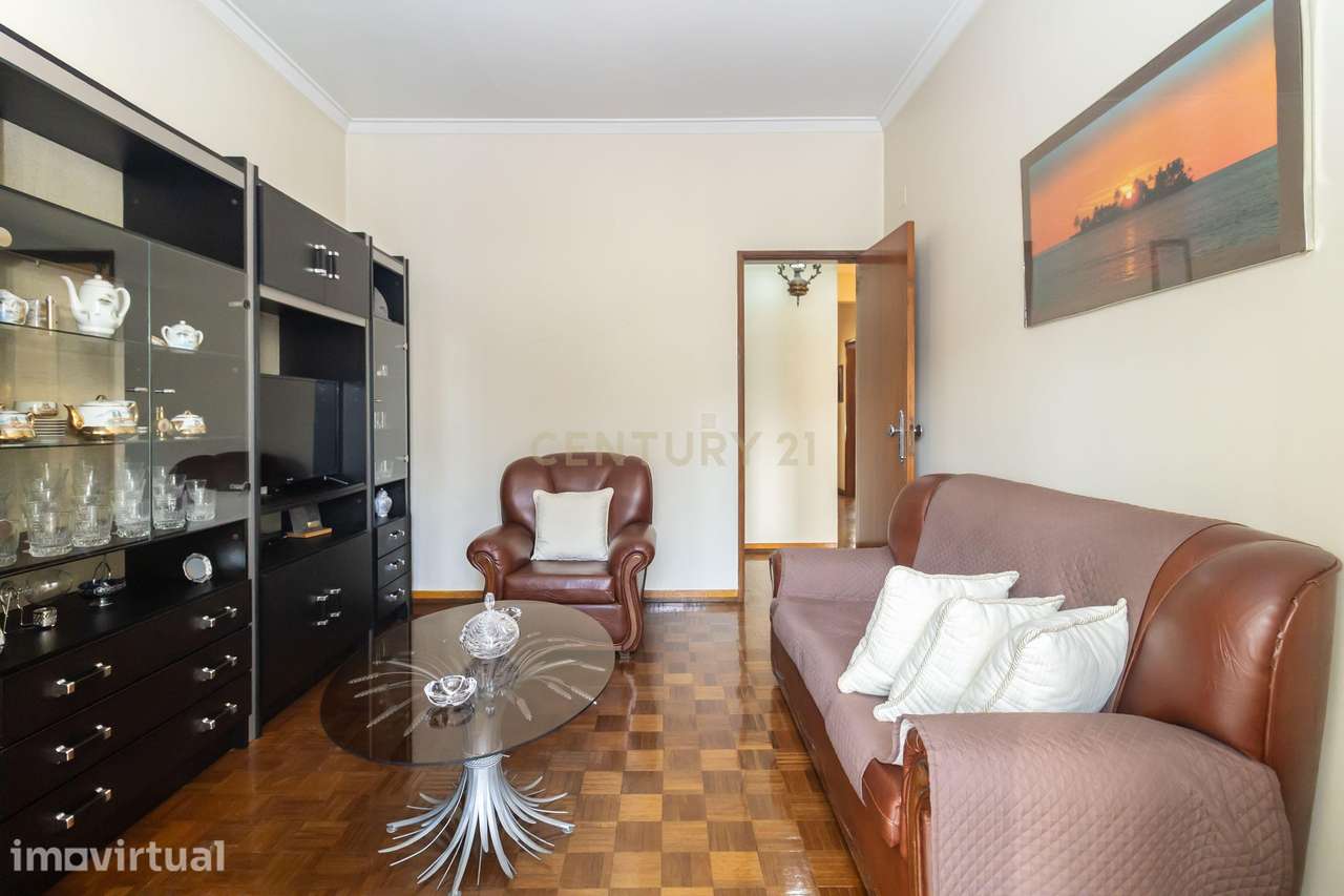 Apartamento T3 Amora com duas varandas! - Grande imagem: 4/53