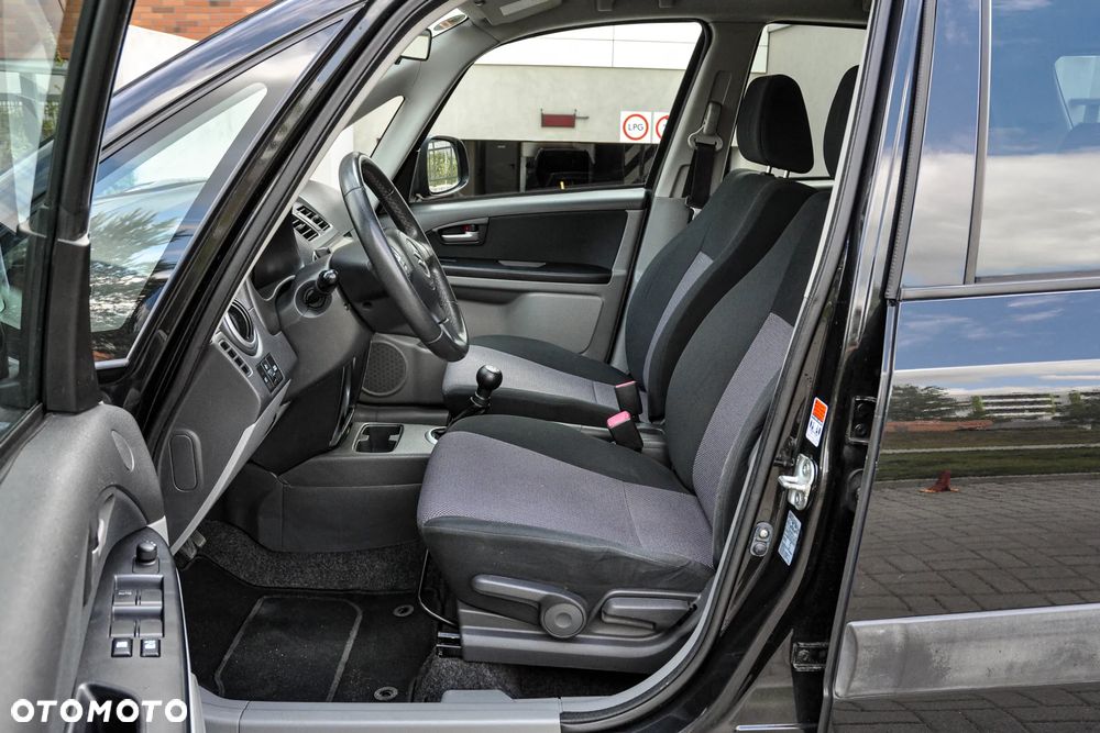 Suzuki SX4 - 7
