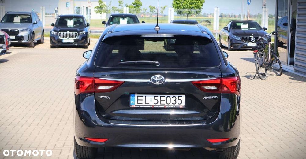 Toyota Avensis - 7