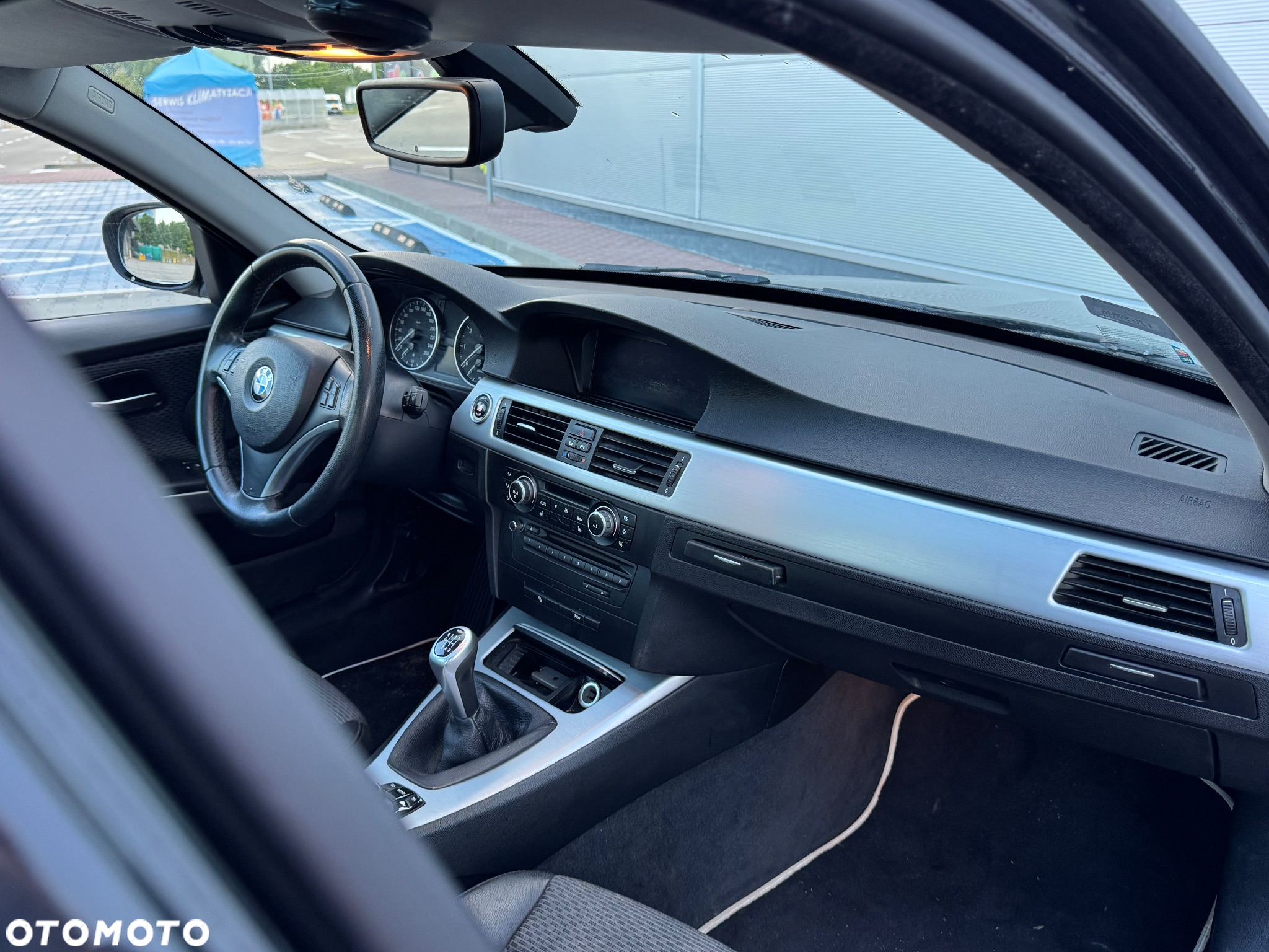 BMW Seria 3 318i - 17
