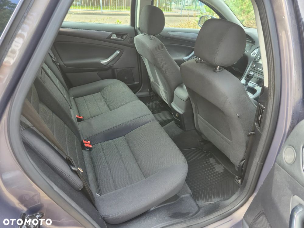 Ford Mondeo 2.0 TDCi Titanium - 15