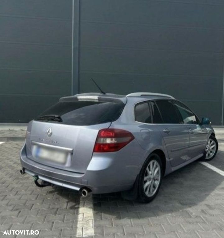 Renault Laguna dCi 150 FAP GT - 2