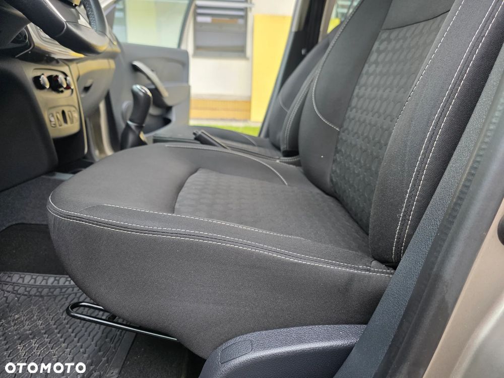 Dacia Sandero 1.2 16V Laureate - 28
