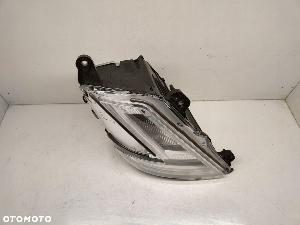 lampa reflektor prawy volvo fh5 oe 1133.022.0290 - 2