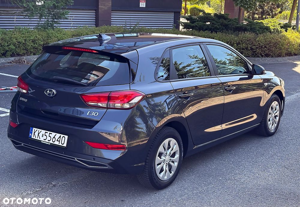 Hyundai i30 1.5 DPI Modern - 23
