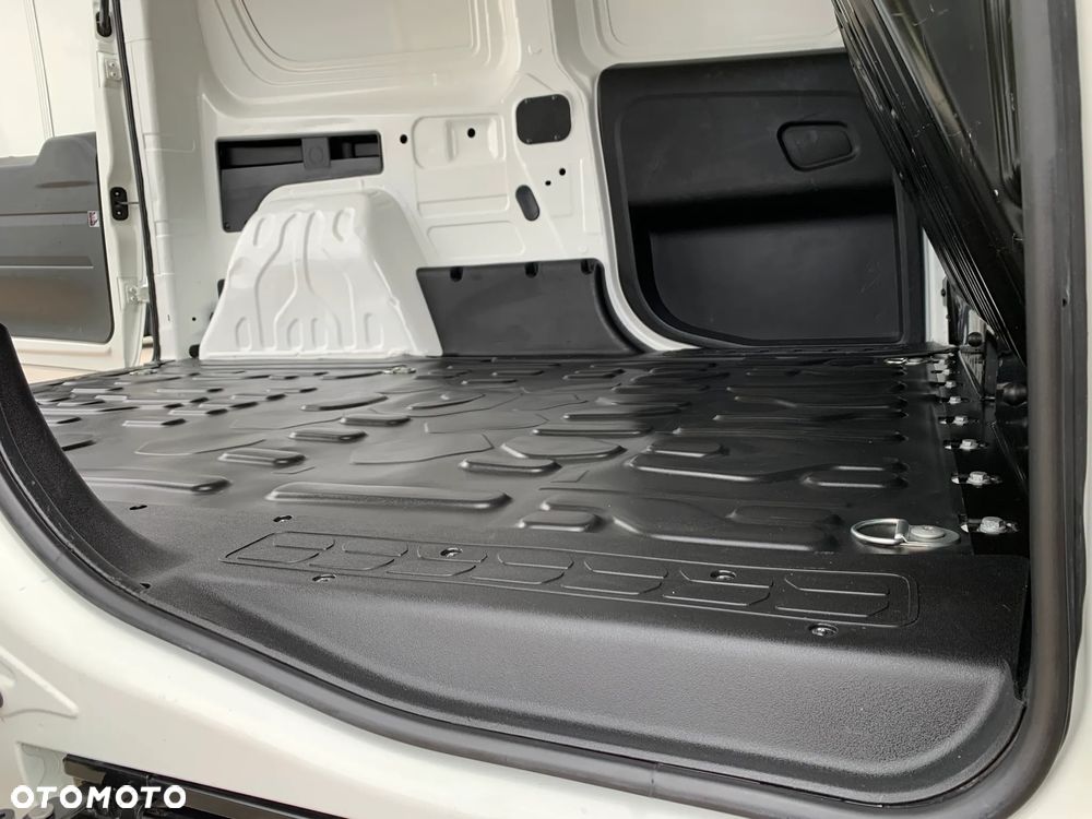 Fiat DOBLO PROFESSIONAL L2H1 Long MAXI VAN WZMOCNIONY Ładowność 961kg, Homologacja cięż. VAT-1, HAK wpinany 1300kg, Alarm, Czujniki parkowania, Halogeny, Podgrzewane fotele, Koła 16' MOCNY SILNIK 1.6 MultiJet, 105KM Emisja spalin Euro-6, Skrzynia biegów 6cio stopniowa! Zabudowa paki, F-VAT23% - 28